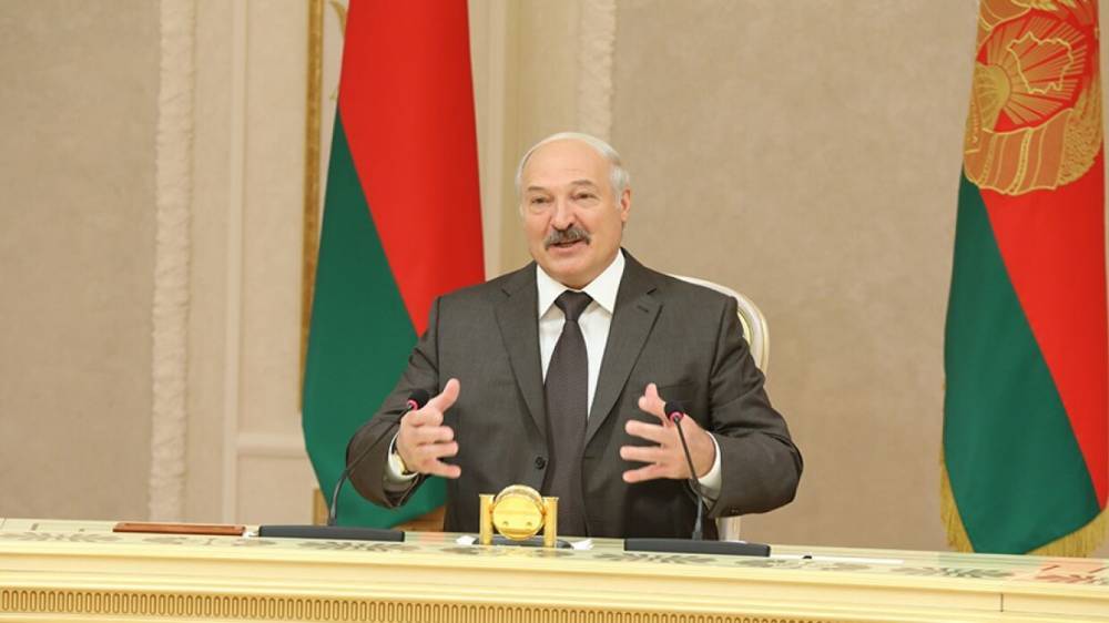 Лукашенко поручил помочь россиянам, застрявшим в Польше из-за закрытия границ