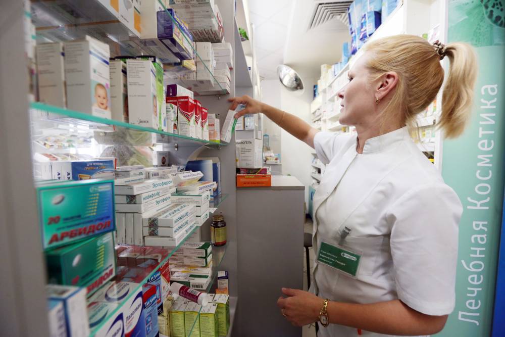 Дефицит антисептиков в аптеках России устранят к 23 марта