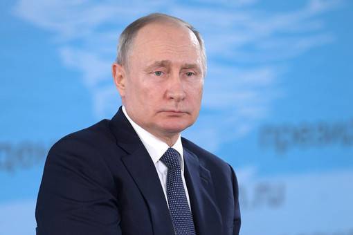 Пандемия, Конституция и Лукашенко: что Путин обсудил с крымчанами