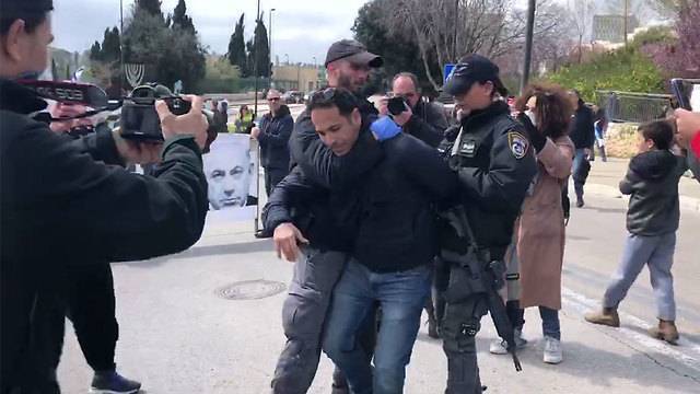 Демонстранты арестованы в Иерусалиме за нарушение инструкций минздрава