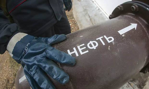 Российская нефть Urals рекордно подешевела до 19 долларов за баррель