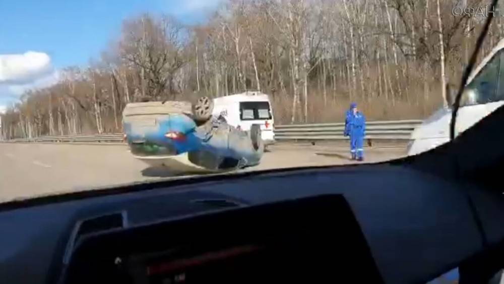 Три автомобиля попали в жесткое ДТП на дороге в Шереметьево.