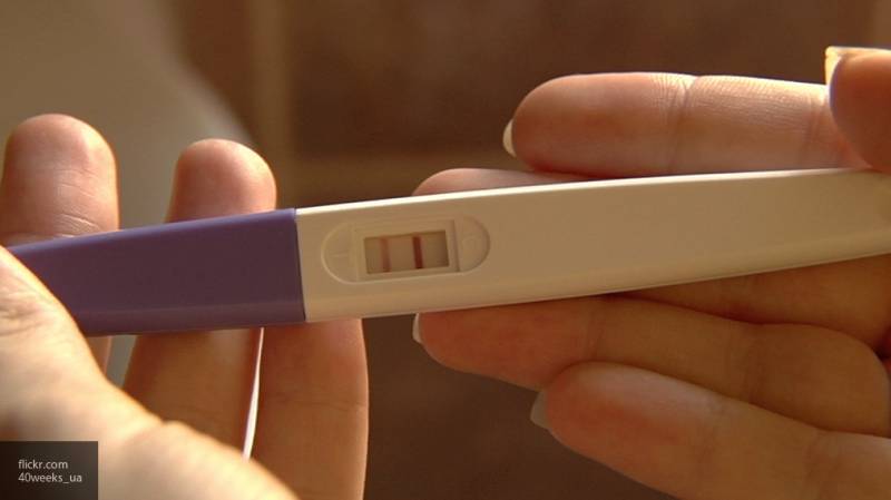 Гинеколог не рекомендует планировать беременность во время карантина