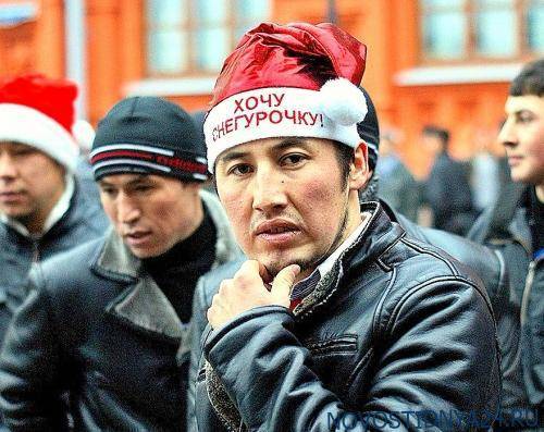 Узбекская диаспора потребовала от РФ помощи для лишившихся работы гастарбайтеров