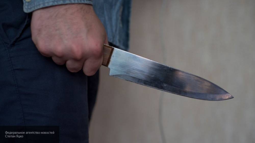 Житель Кузбасса ранил сотрудницу банка ножом при ограблении