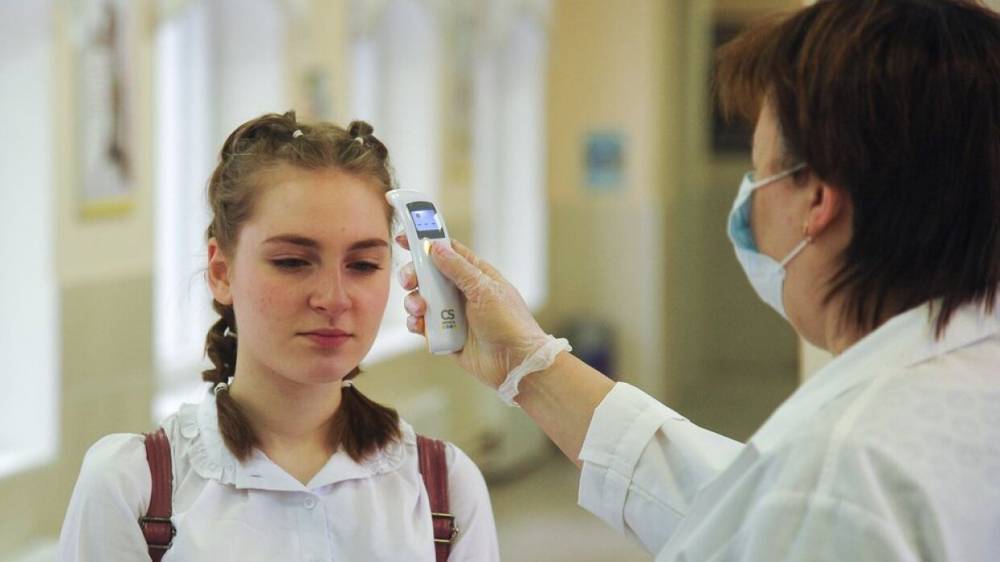 Малинкович предложил национализировать частные клиники в условиях пандемии коронавируса