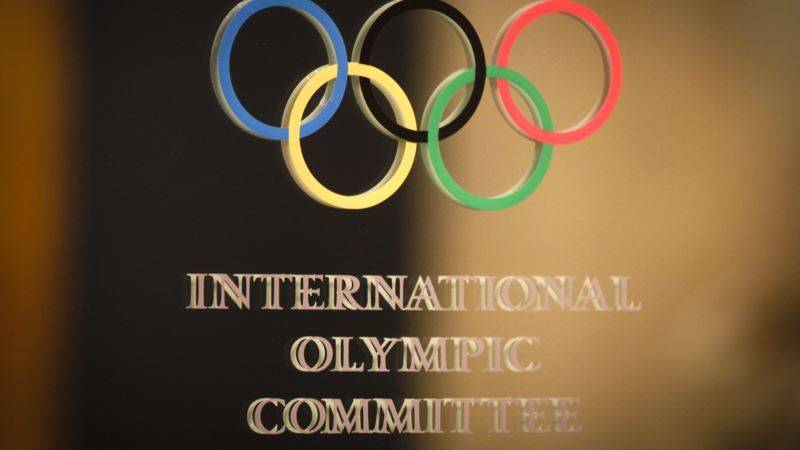 Спортсмены критикуют решение МОК не отменять Олимпиаду-2020