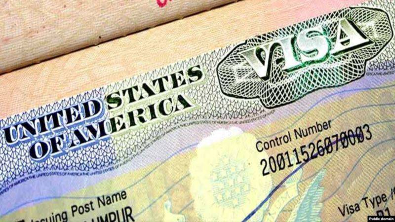 США временно приостановили выдачу виз
