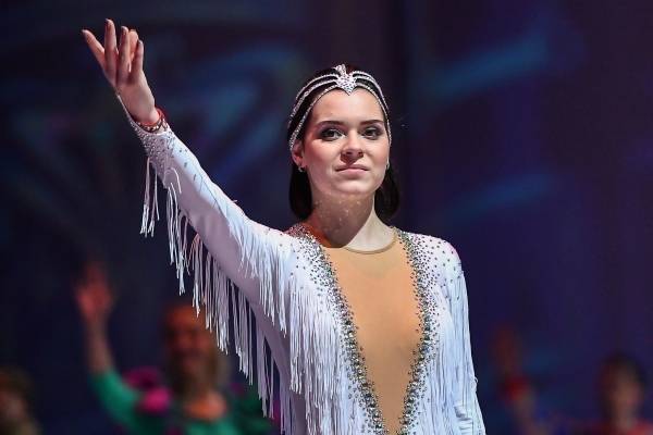 Фигуристка Аделина Сотникова объявила о завершении карьеры