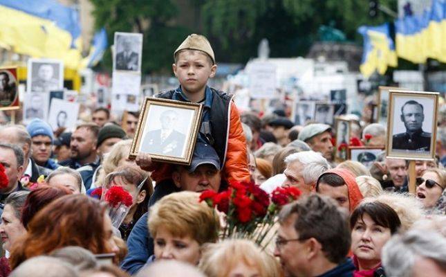 Медведчук: решение Киева не праздновать 9 мая — смесь цинизма и русофобии