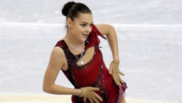 Олимпийская чемпионка по фигурному катанию Сотникова завершает карьеру