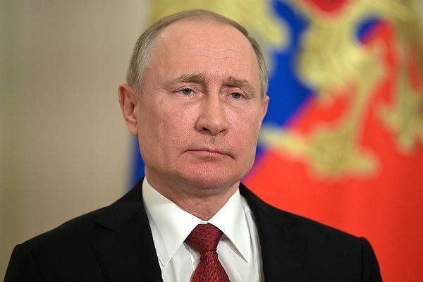 Россия не собирается ни с кем воевать, заверил Путин