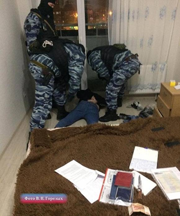 «Фальшивые деньги, наркотики, оружие». В Екатеринбурге задержаны «гастролеры»