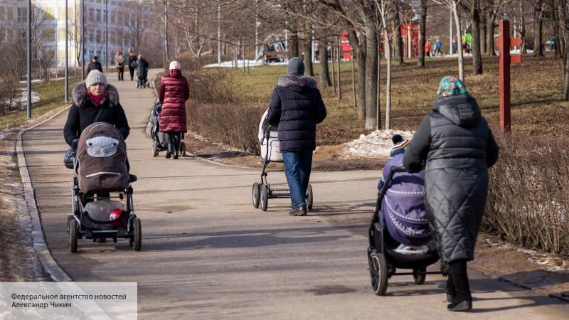 В Минтруде рассказали, сколько российских семей воспользовались материнским капиталом
