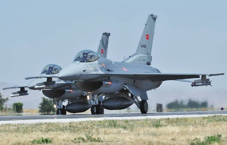 Минобороны Турции заявило об успешном продолжении операции «Весенний щит»