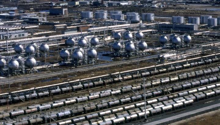 Азербайджан отправит танкер с нефтью для Белоруссии