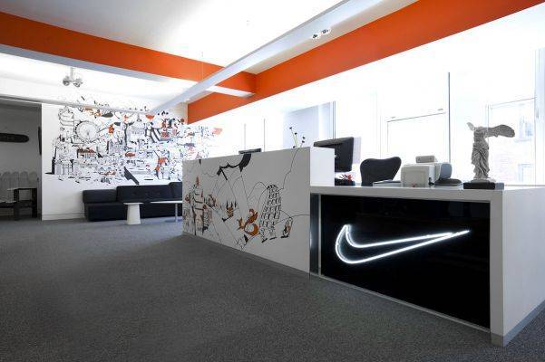 Корпорация Nike закрыла европейскую штаб-квартиру из-за коронавируса