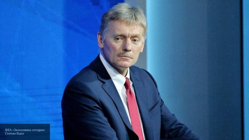 Песков: у Кремля нет информации о возможности переноса сроков ЧЕ-2020 по футболу