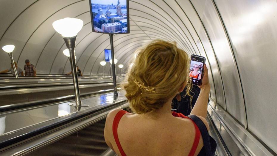 МТС, Билайн и Tele2 в 2021 году обеспечат связью перегоны петербургского метро