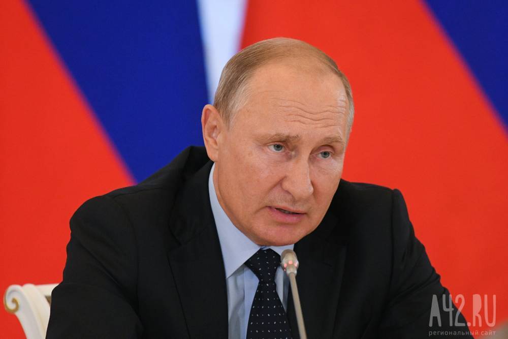 Путин подписал закон о выплате маткапитала за первого ребёнка