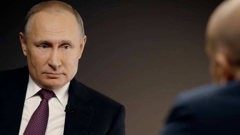 Путин поручил кабмину утвердить нормы государственного русского языка
