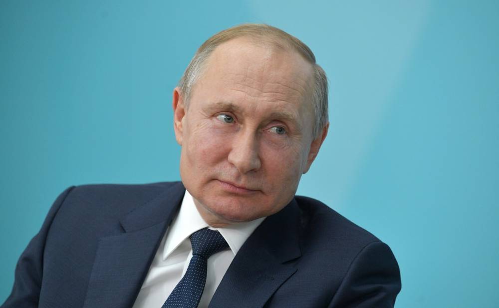Путин внес на рассмотрение поправку об упоминании Бога в Конституции