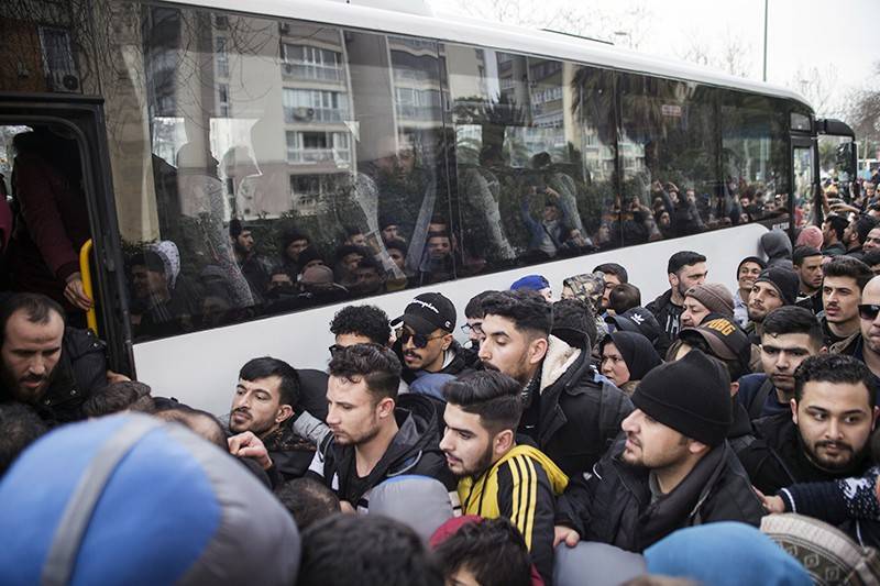 "К границам ЕС двинутся миллионы": Эрдоган подставил Грецию под удар