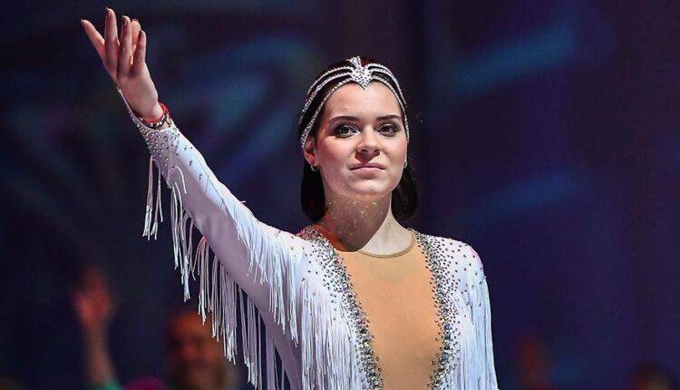 Фигуристка Сотникова объявила о завершении карьеры