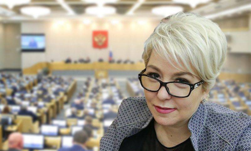 5 тысяч рублей плюсом: депутат Ирина Гусева о новых выплатах учителям