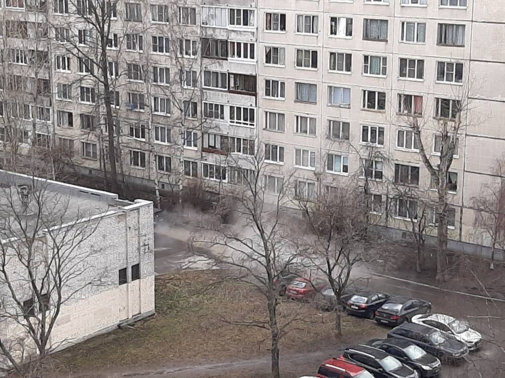 Теплоэнергетики устранили последствия разлива кипятка на улице Димитрова