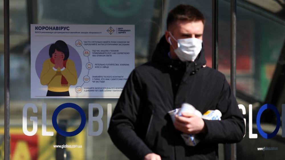 Карантин по коронавирусу на Украине вызвал транспортный коллапс и огромные очереди