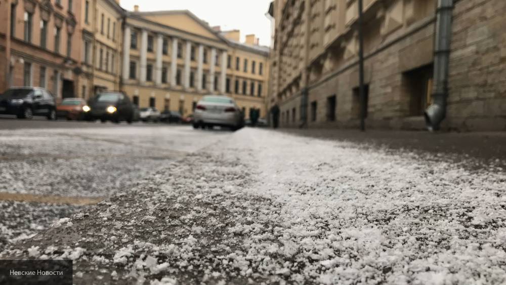 Снегопад и гололедица ожидает петербуржцев в пятницу