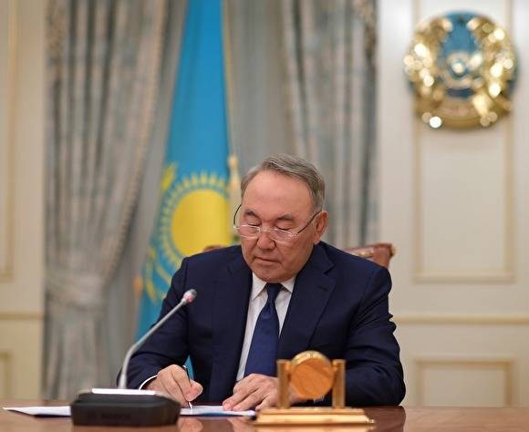 Назарбаев призвал сограждан «внести посильный вклад» в финансирование мер против COVID-19