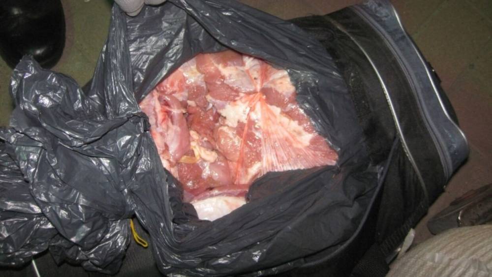 У въезжавших в Калининградскую область граждан Литвы изъяли 20 кг сырого мяса
