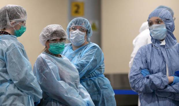 Медики и общественные деятели потребовали от властей решительных мер в борьбе с коронавирусом