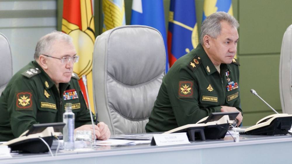 Шойгу заявил об усилении иностранного военного присутствия у границ России