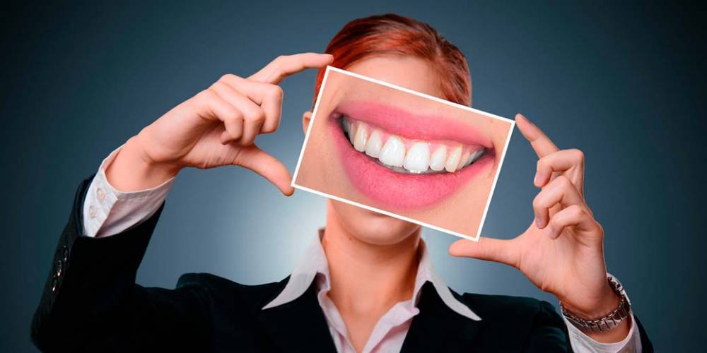 Лечим зубы во время коронавируса: 12 критериев выбора стоматолога
