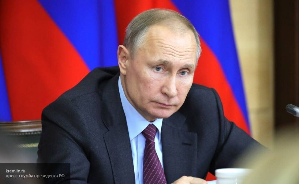 Кремль рассказал, почему Путину не нужно проходить тест на коронавирус