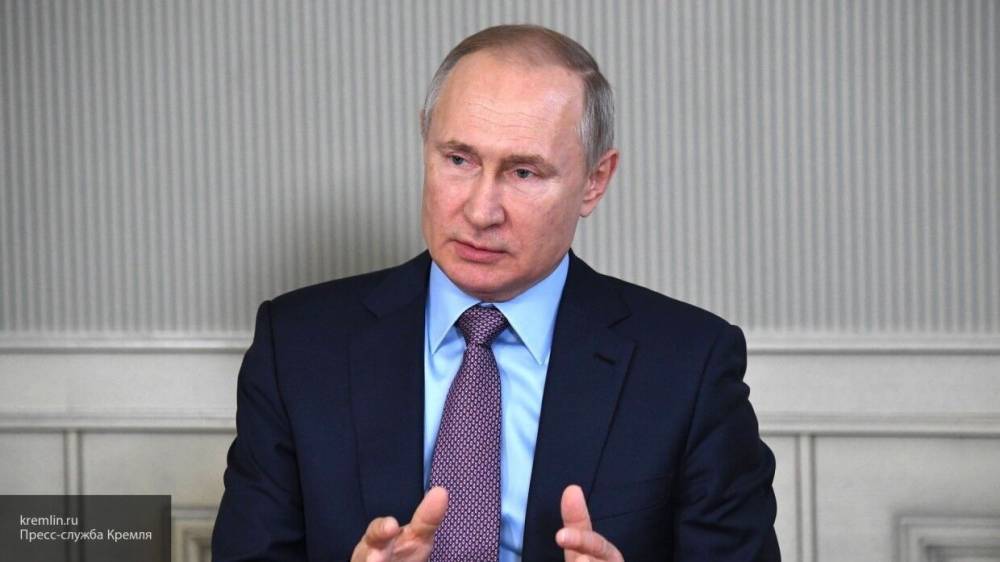 Путин обсудил с Совбезом работу координационных структур по противодействию коронавирусу