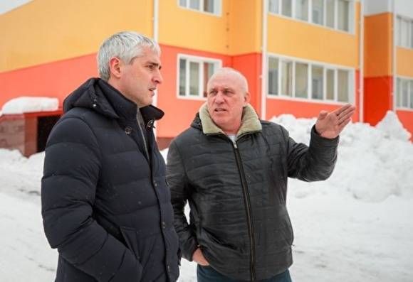 Мэр Ноябрьска раскритиковал работу местных ТСЖ и УК по уборке снега в городе