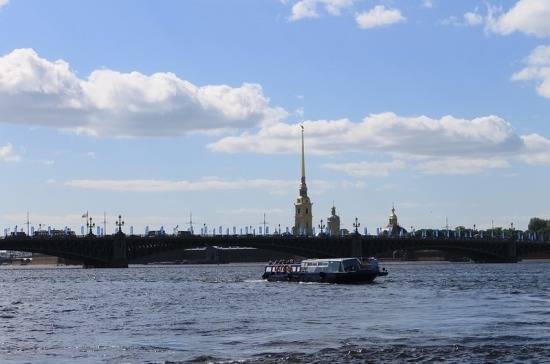 Сезон навигации начнётся в Санкт-Петербурге в середине апреля