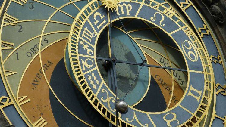 Трудные времена: каким будет новый астрологический год