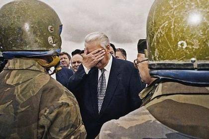 Личный фотограф раскрыл секрет снимка «страдающего» Ельцина
