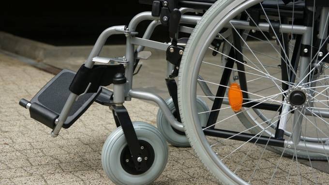 На станции "Девяткино" появятся подъемники для инвалидов