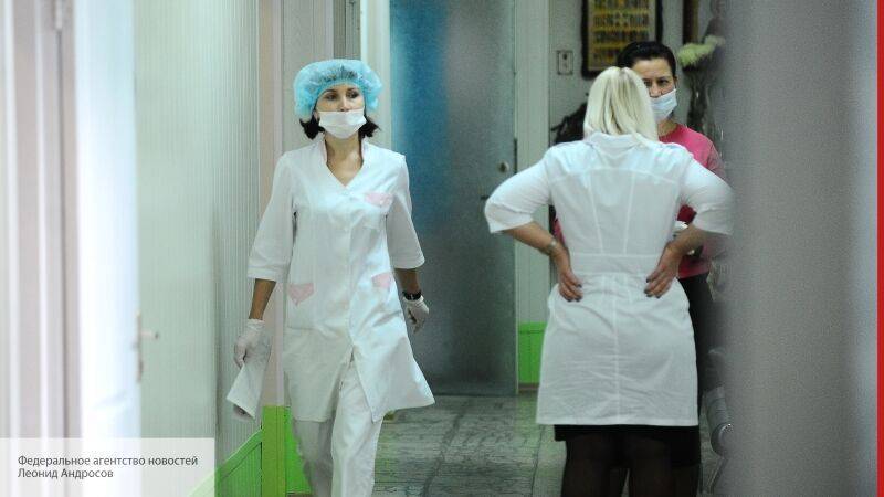 Азаров рассказал, как украинские врачи сбегают от пациентов с коронавирусом