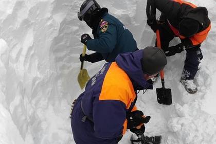 Два человека погибли под лавиной на Камчатке