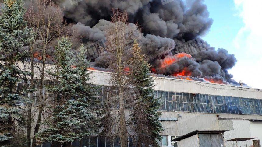 Поджог назвали возможной причиной серьезного пожара в Подмосковье