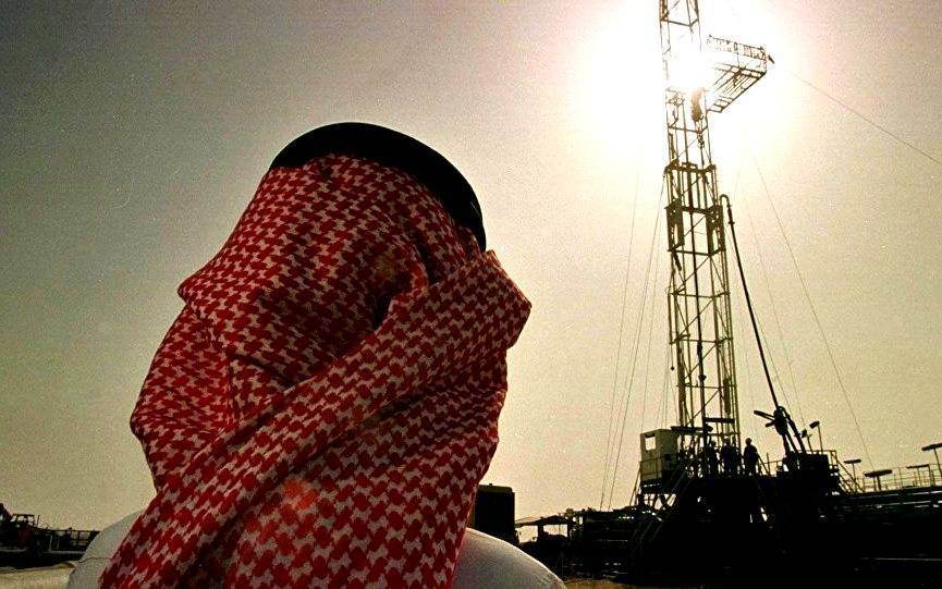 Минэнерго США уговаривает Трампа подписать соглашение с Саудовской Аравией, чтобы стабилизировать цены на нефть — WSJ