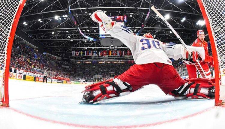 Чемпионат мира по хоккею отменили из-за коронавируса