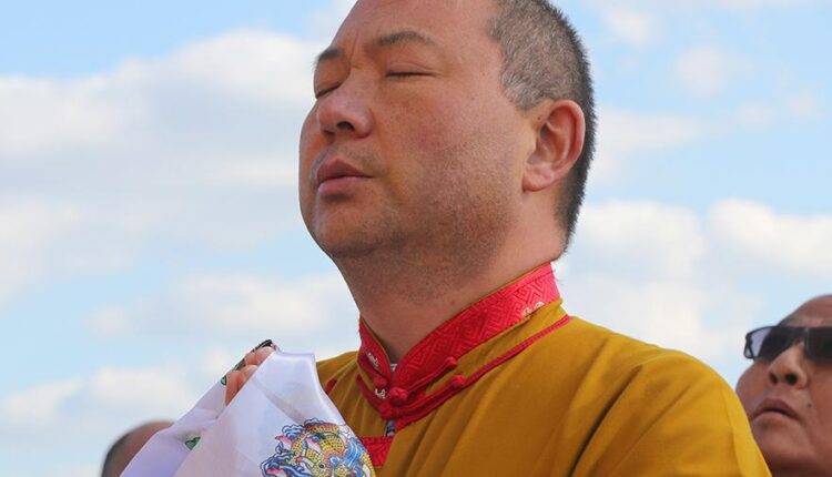 Представитель Далай-ламы дал совет по мантрам на фоне коронавируса